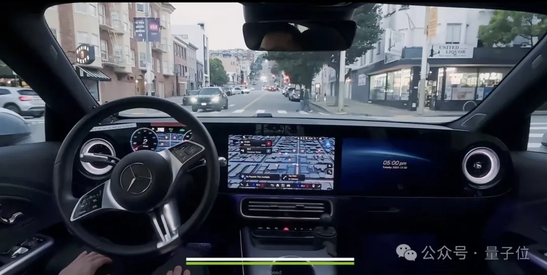 黄仁勋 CES 回应全场！内存卡 GPU 脖子，游戏玩家可能只能用旧显卡了
