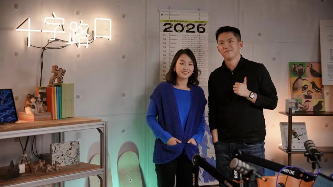 AI 时代是谁的黄金时代？｜和张咋啦聊：文科生、积极行动、爆款的规律、普通人也能赢