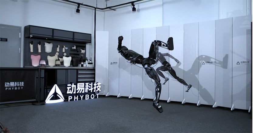 加速推进“Robot for AI”战略落地，动易科技完成亿元级天使++轮融资，天使轮累计融资额超 2 亿元
