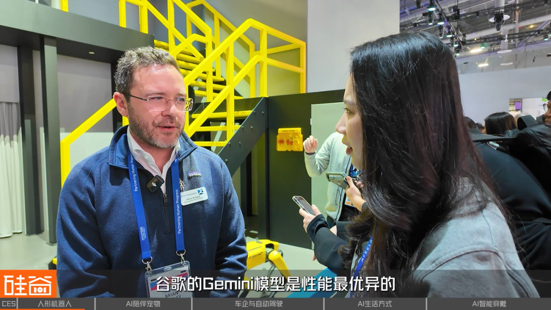 CES 2026 挑战:探展 50 个 AI 项目背后的泡沫与非共识